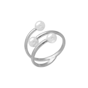 Anillo ajustable diseño espiral con perlas en plata de ley con baño de rodio